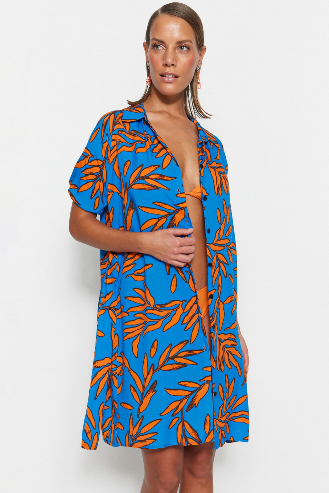 Dámske šaty Trendyol Tropical
