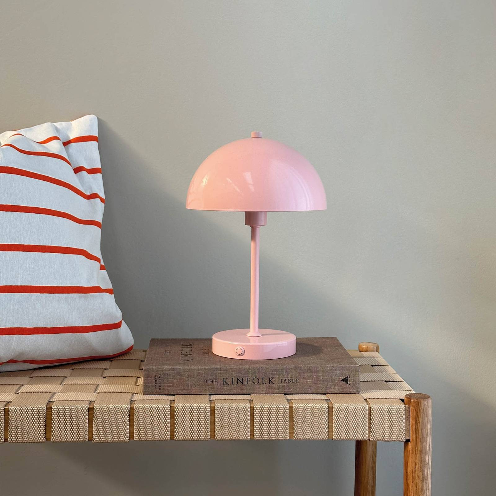 Nabíjateľná stolová LED lampa Dyberg Larsen Stockholm
