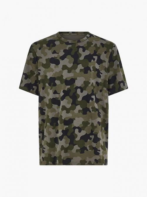 Pánske tričko Lounge - NM2192E - UY4 - Vojenský vzor - Calvin Klein zelená vzor L