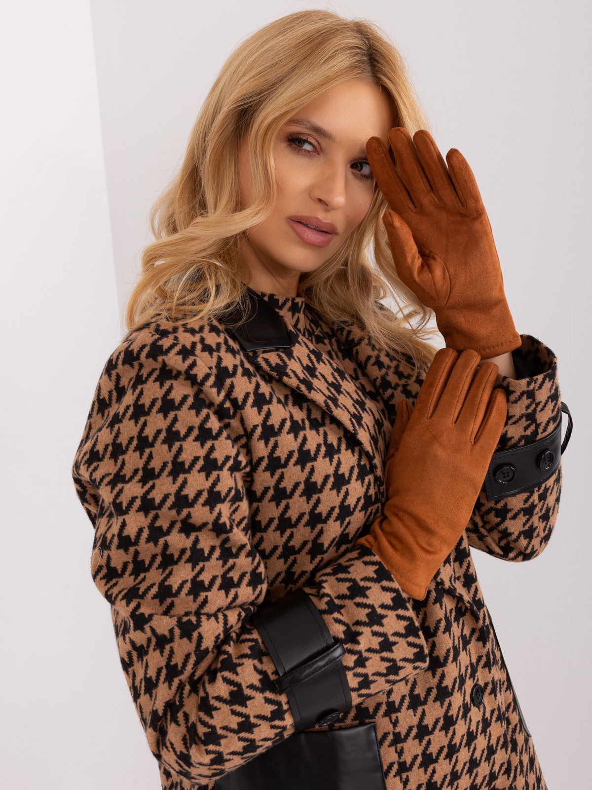 Rukavice AT RK 2370.99 svetlohnedá S/M