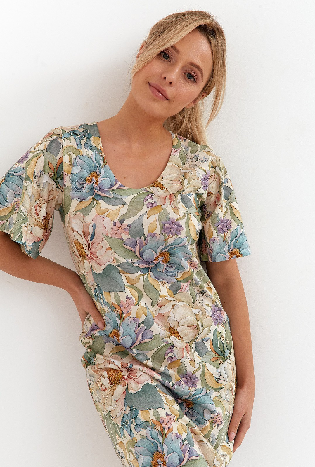 Dámska nočná košeľa Cana 266 w/r S-XL pivoňky S