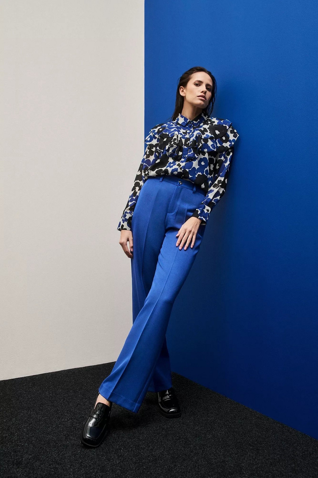 Kalhoty se širokými nohavicemi XS