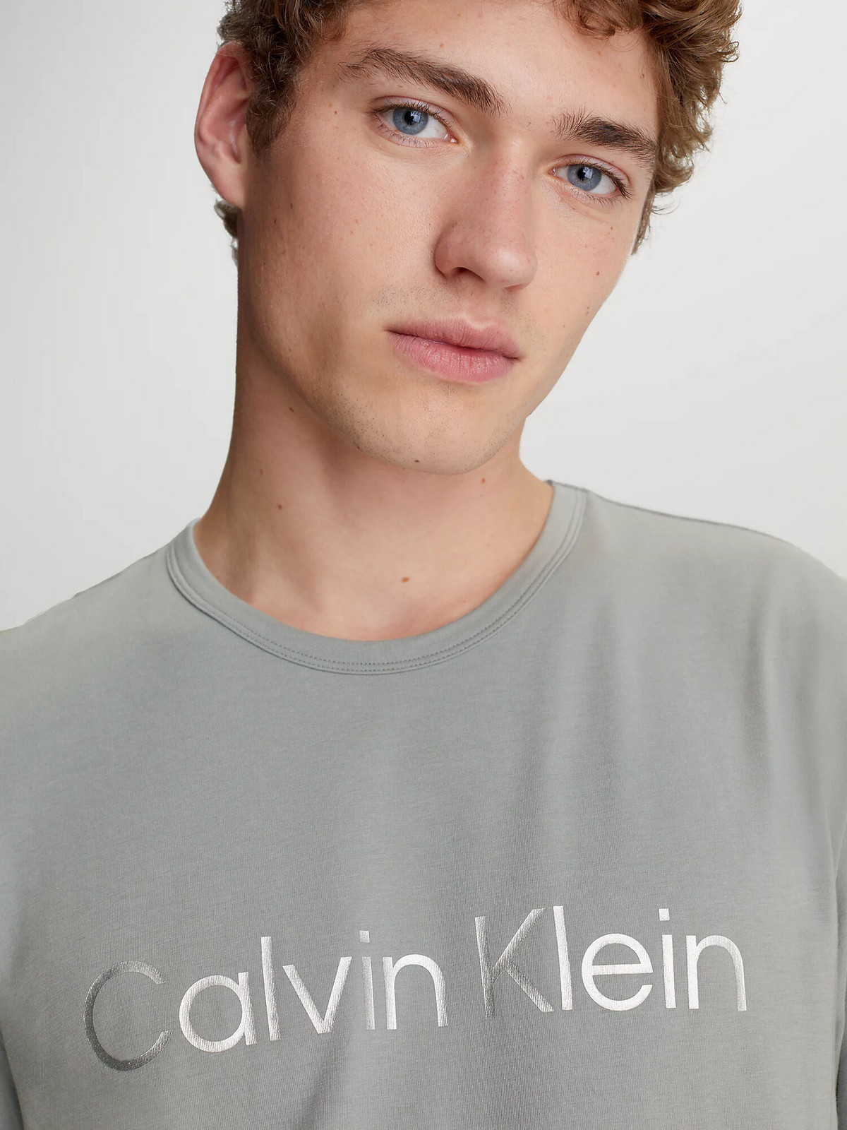 Pánska košeľa na spanie 000NM2264E 5JX sivá - Calvin Klein M