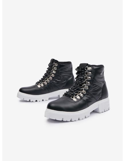 Čierne dámske zimné členkové topánky