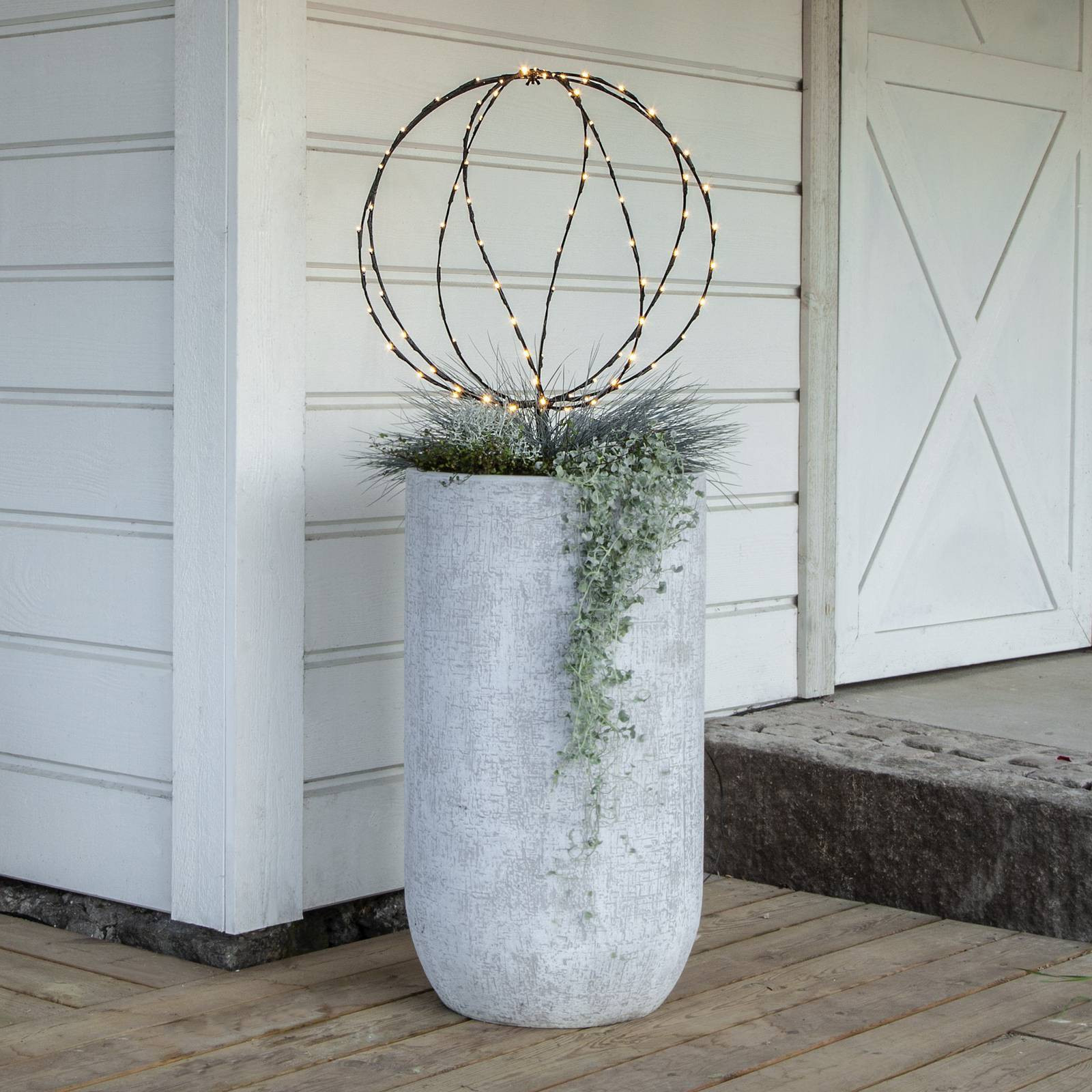 LED svetlo na zemné hroty Sphere, Ø 50 cm, čierna kovová batéria
