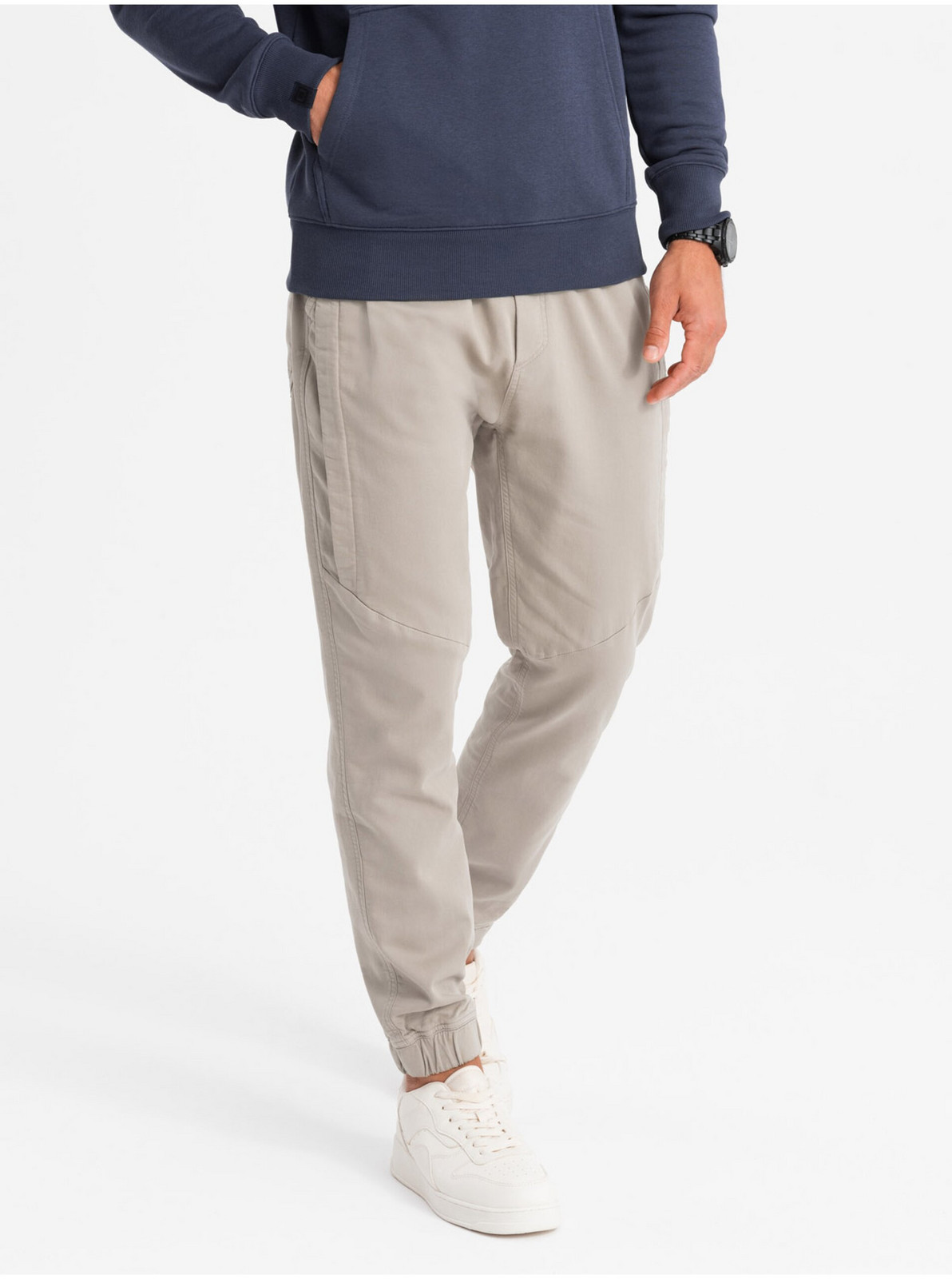 Pánske pletené tepláky so záhybmi šedej Ombre Clothing