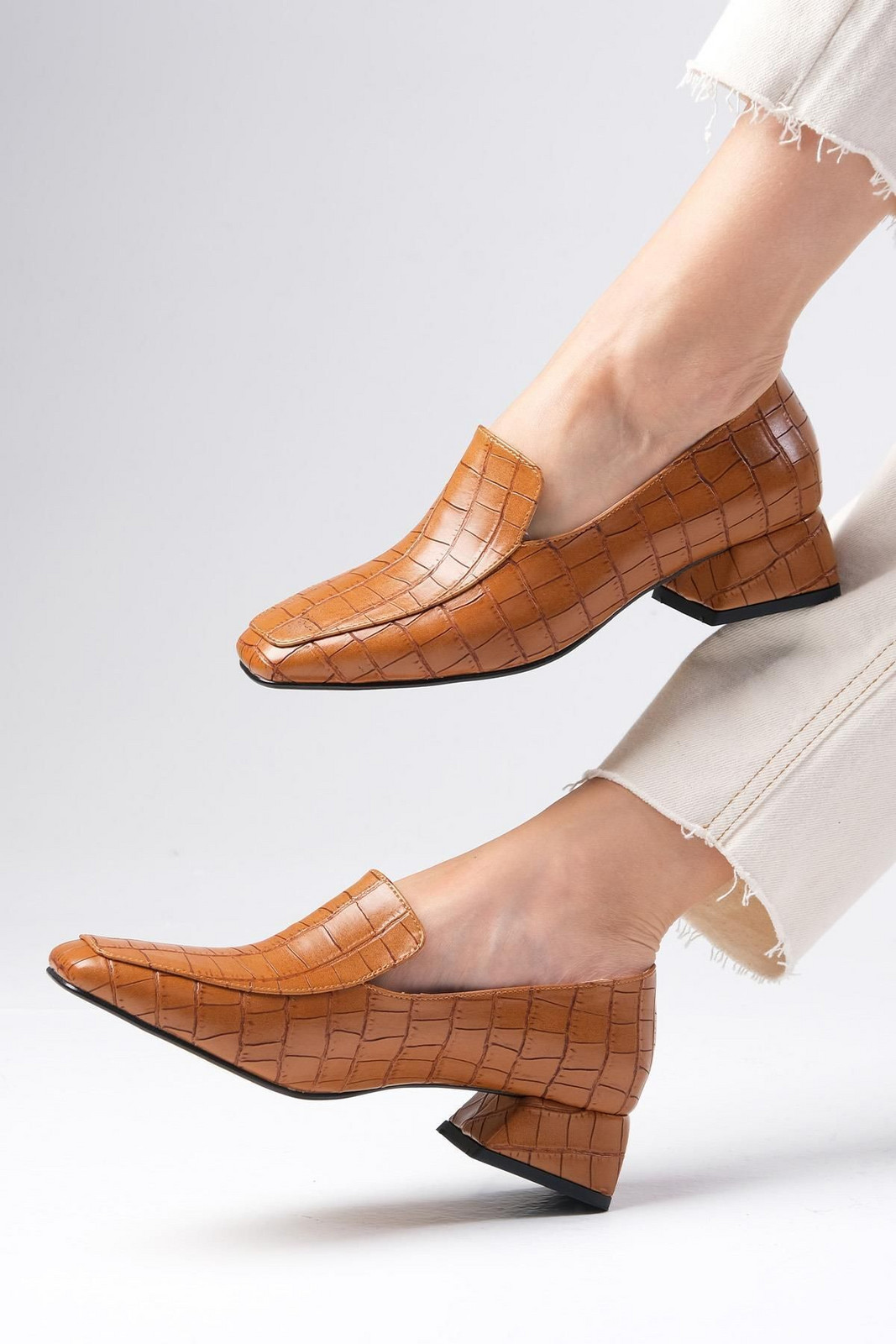 Mio Gusto Gaia Tan Color Animal Patterned Flat Toe Women's Short Heeled Shoes