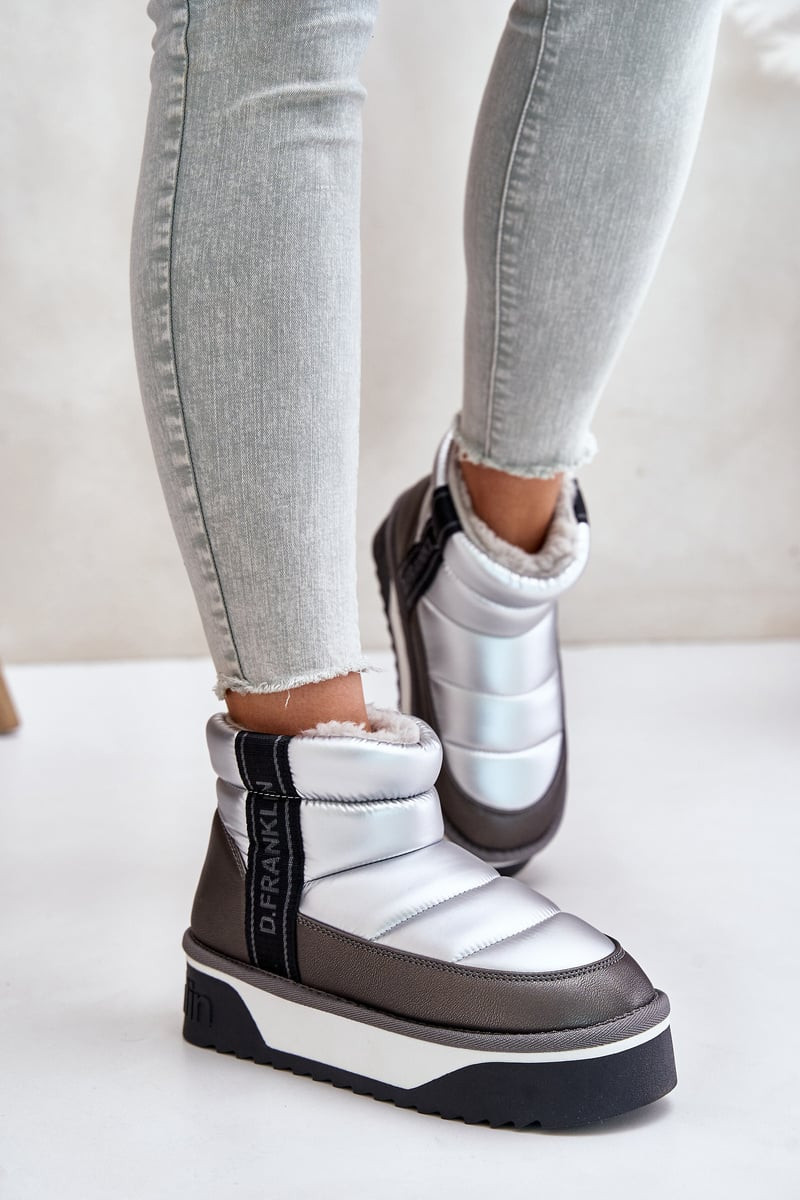Low snow boots on thick sole D.Franklin Silver