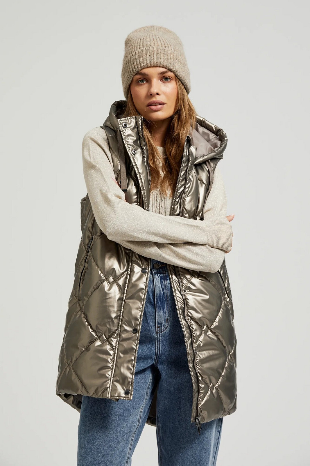 Women's quilted vest with hood MOODO - beige