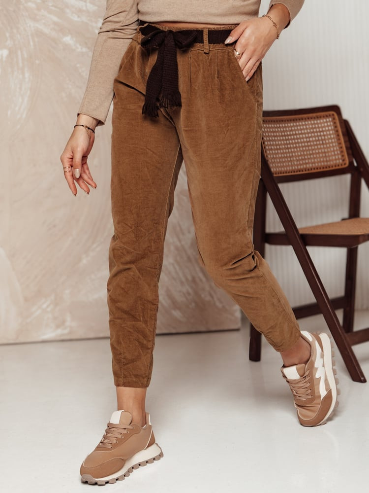 Spodnie damskie oversize DANORII sztruksowe z paskiem kamelowe Dstreet