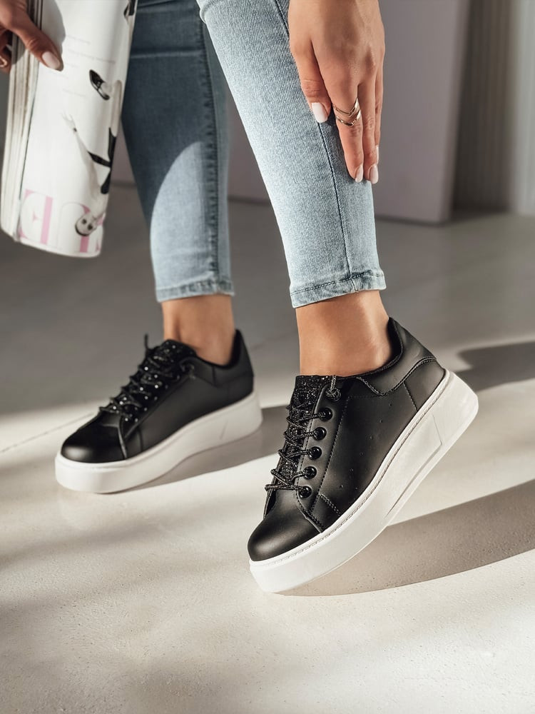 Sneakersy damskie UNISTEP czarne Dstreet