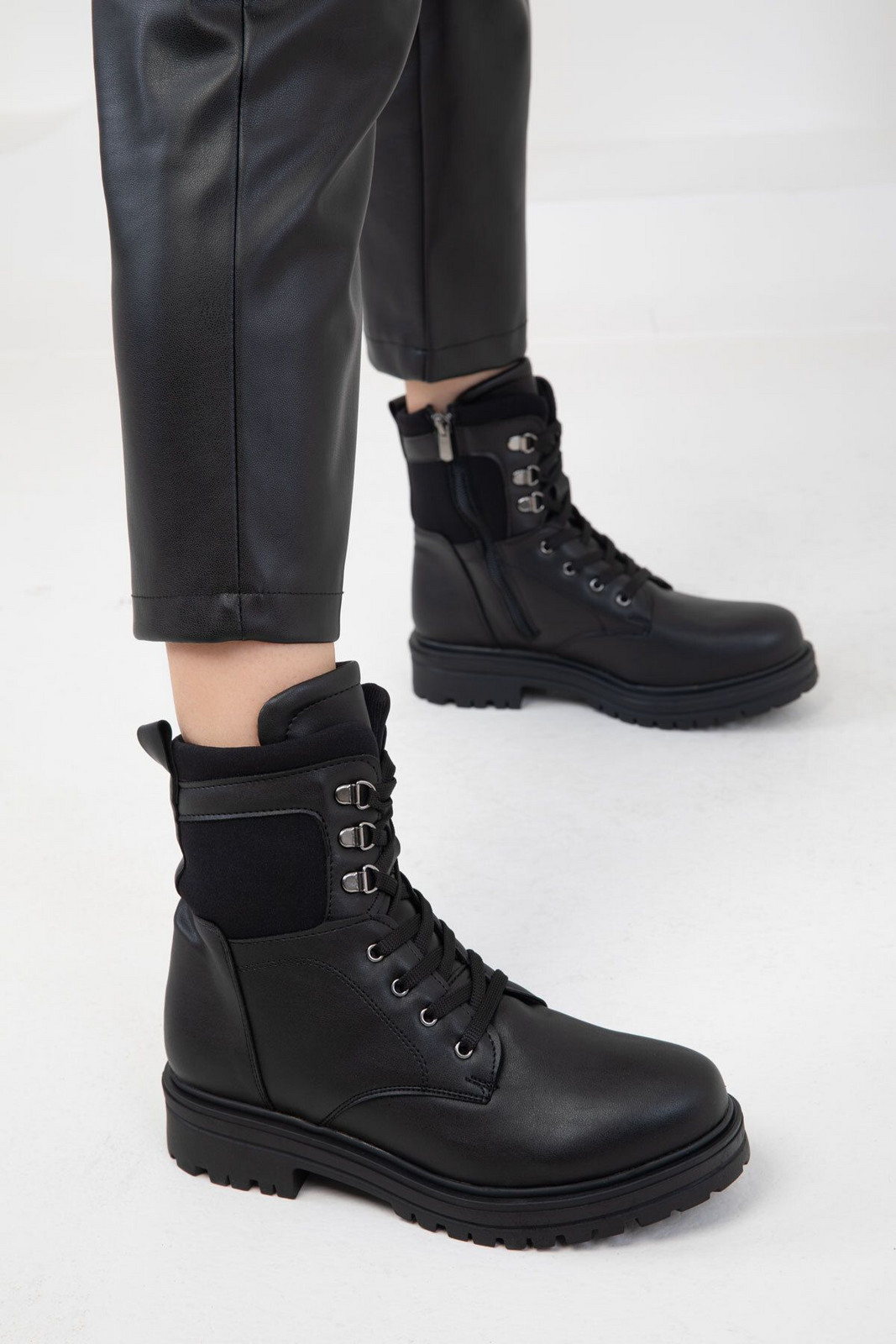 Soho Black Women's Boots & Bootie 20046