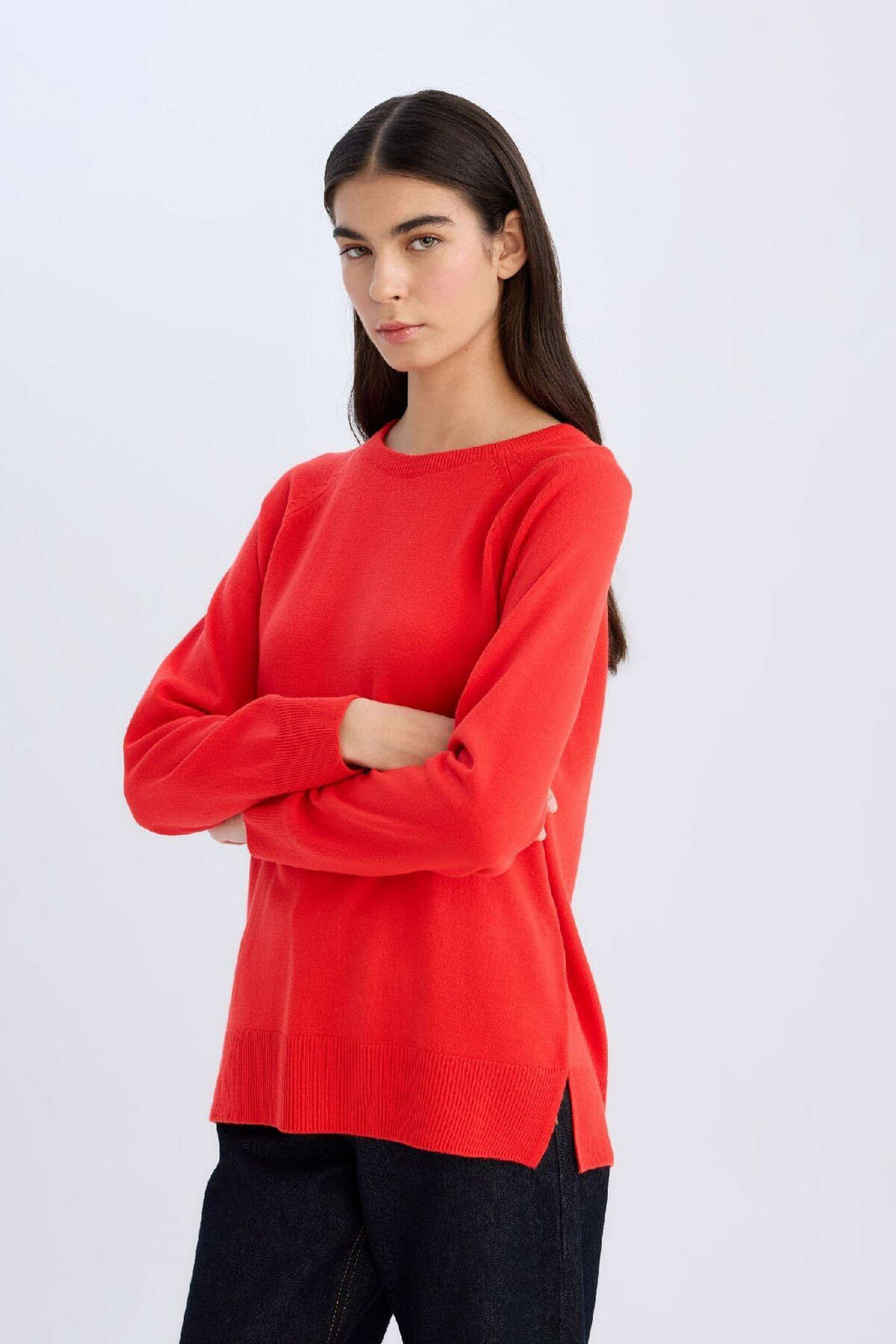 DEFACTO Regular Fit Soft Textured Crew Neck Basic Plain Knitwear Sweater