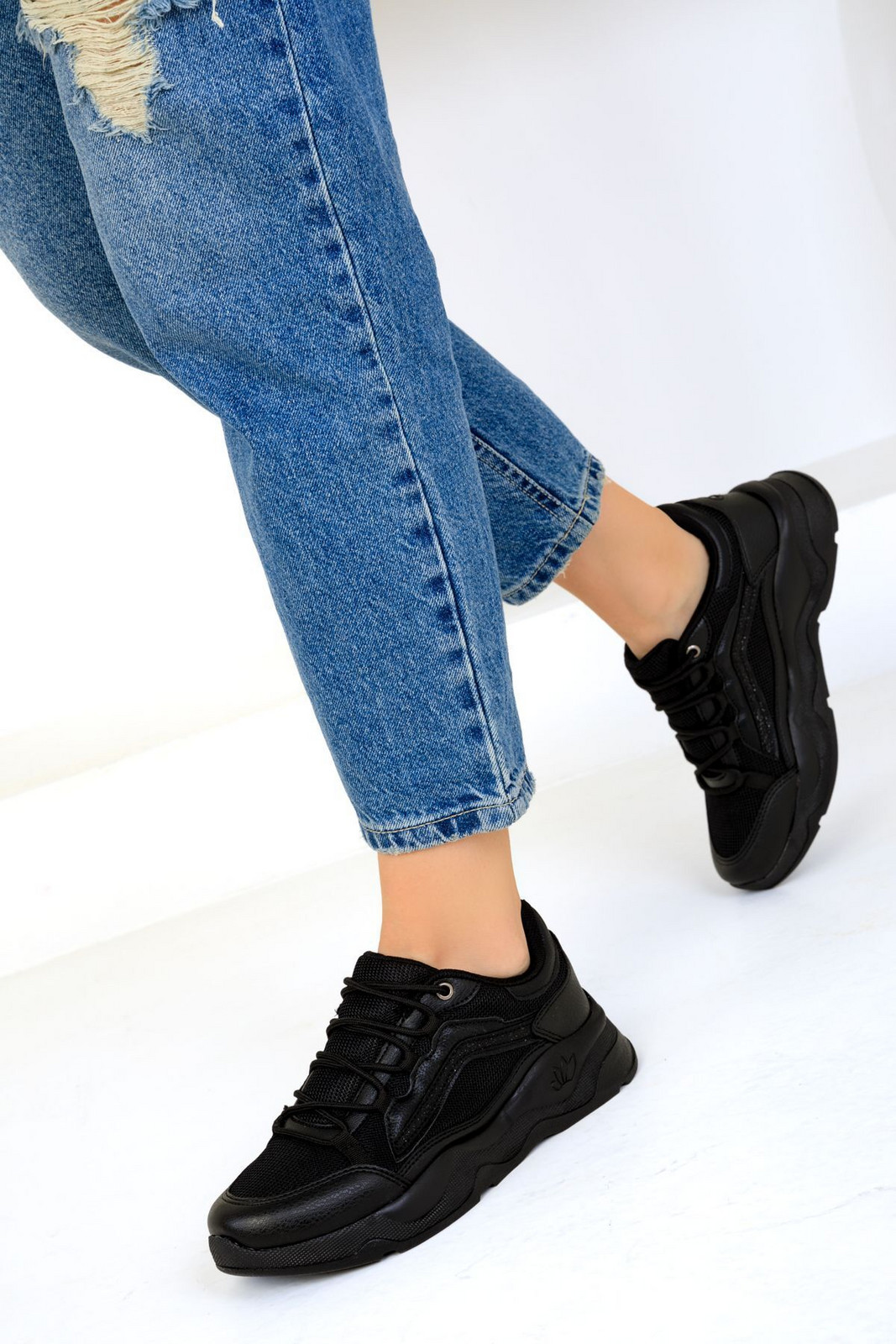 Soho Black-Black Women's Sneaker 19262