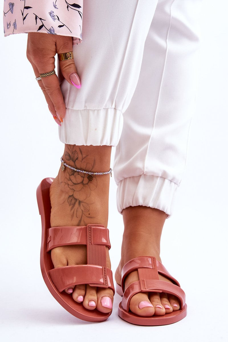 Módne vegánske flip -flops Zaxy