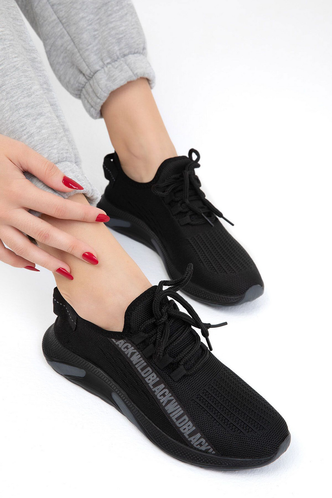 Soho Black-Black Women's Sneakers 19716