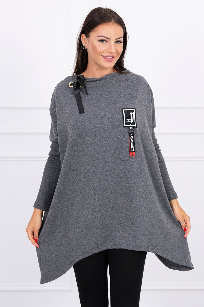 Oversized sweatshirt with asymmetrical graphite sides