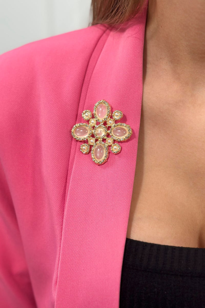 Floral brooch 2 white