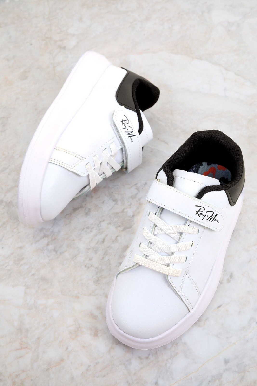 Soho White-Black Kids Sneaker 19616