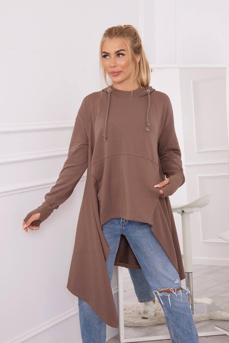 Blouse with flowing mocha at the bottom