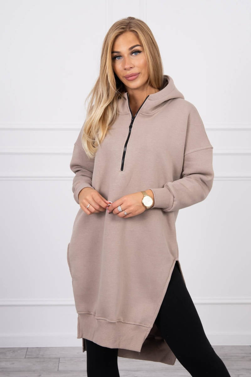 Insulated sweatshirt with side slits beige