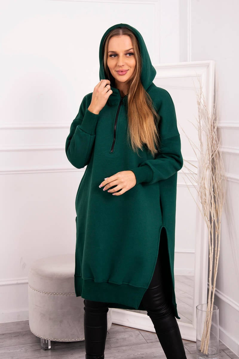 Insulated sweatshirt with slits on the sides in dark green color