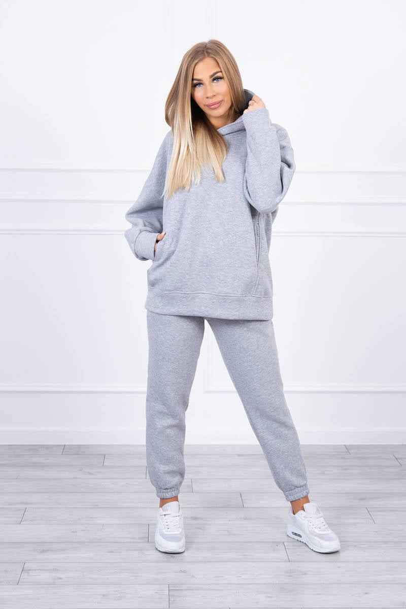 Insulated set with a sweatshirt in gray color