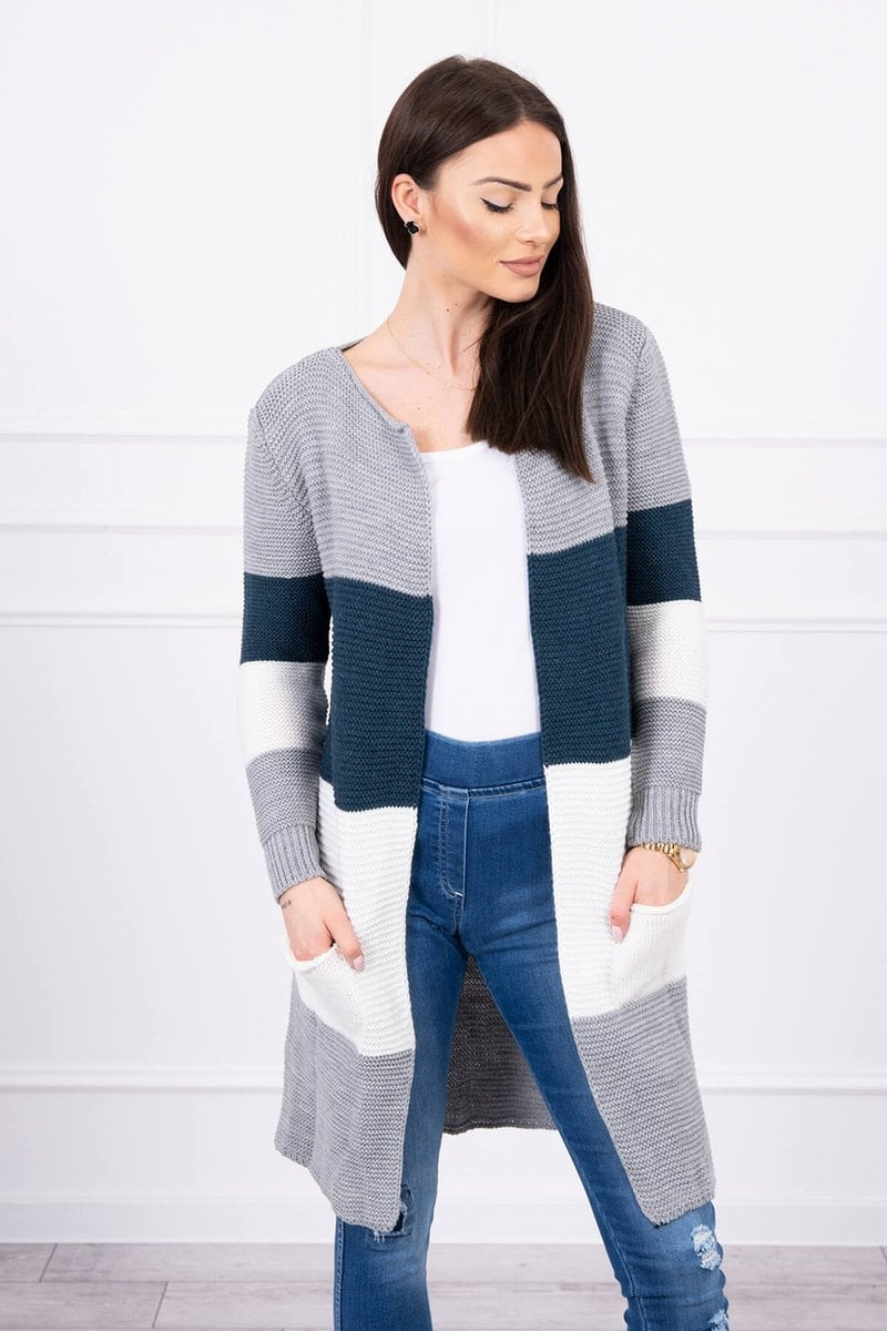 Cardigan sweater on straps gray+dark jeans