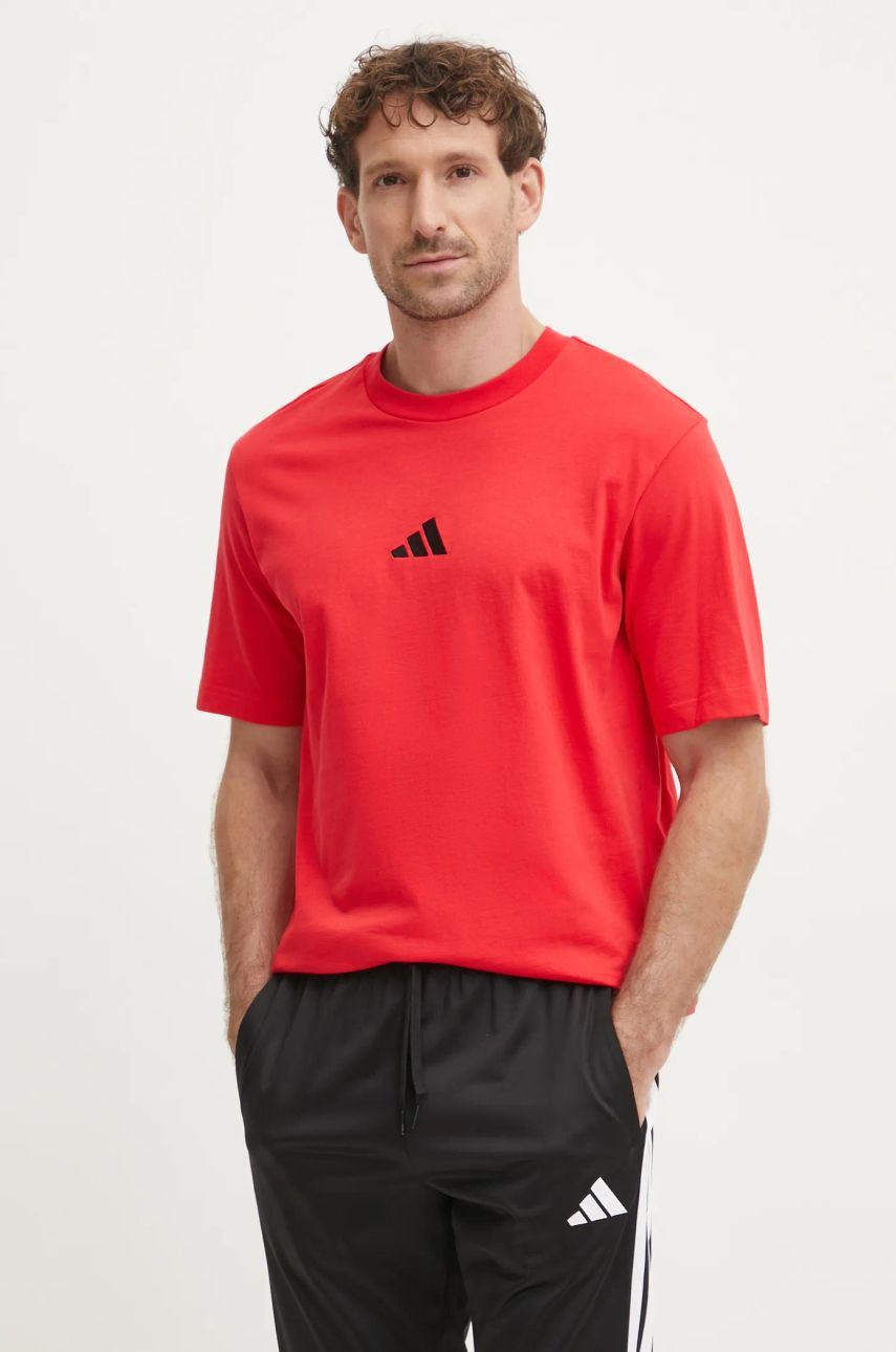 Bavlnené tričko adidas Essential pánske, červená farba, s nášivkou, JF1095