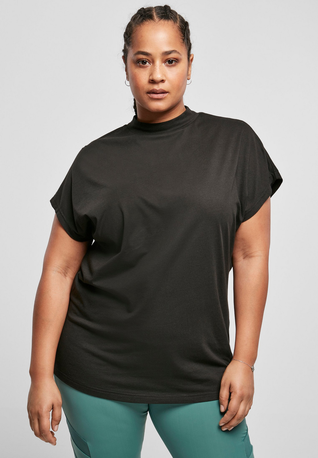 Women's oversized viscose T-shirt with black sleeve