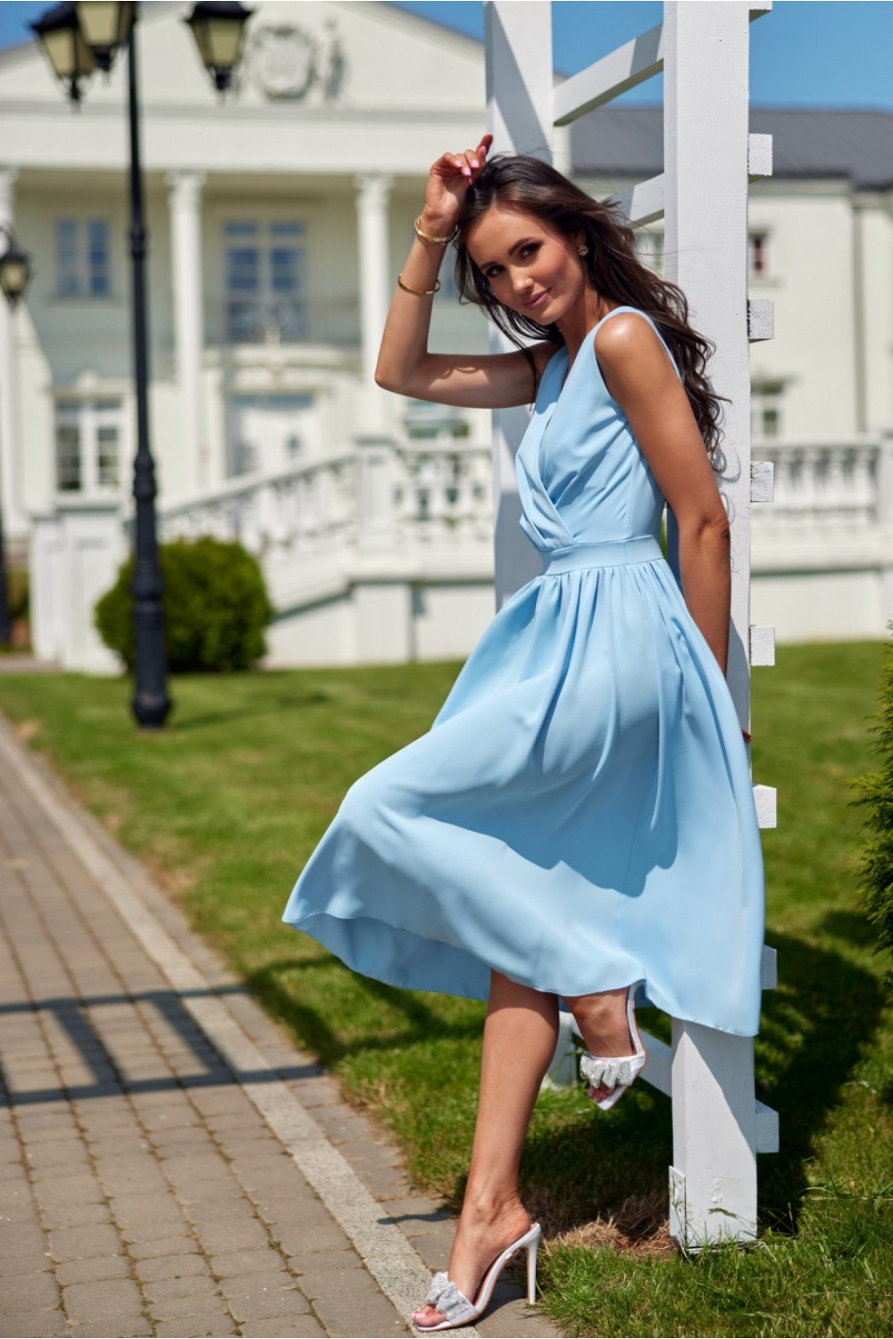 Večerné šaty SUK0499 svetlomodré - Roco Fashion 40/L
