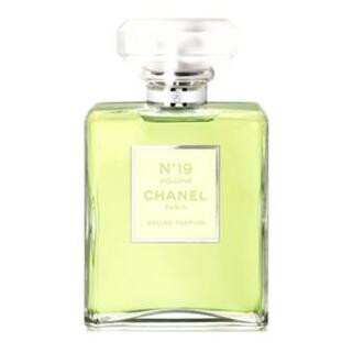 Chanel No. 19 Poudre 100ml