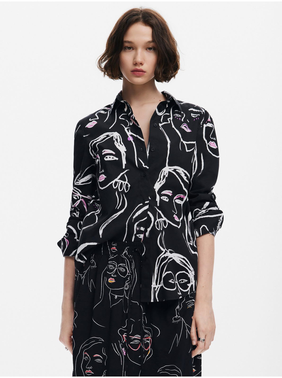 Women's patterned shirt Desigual Faces - Women