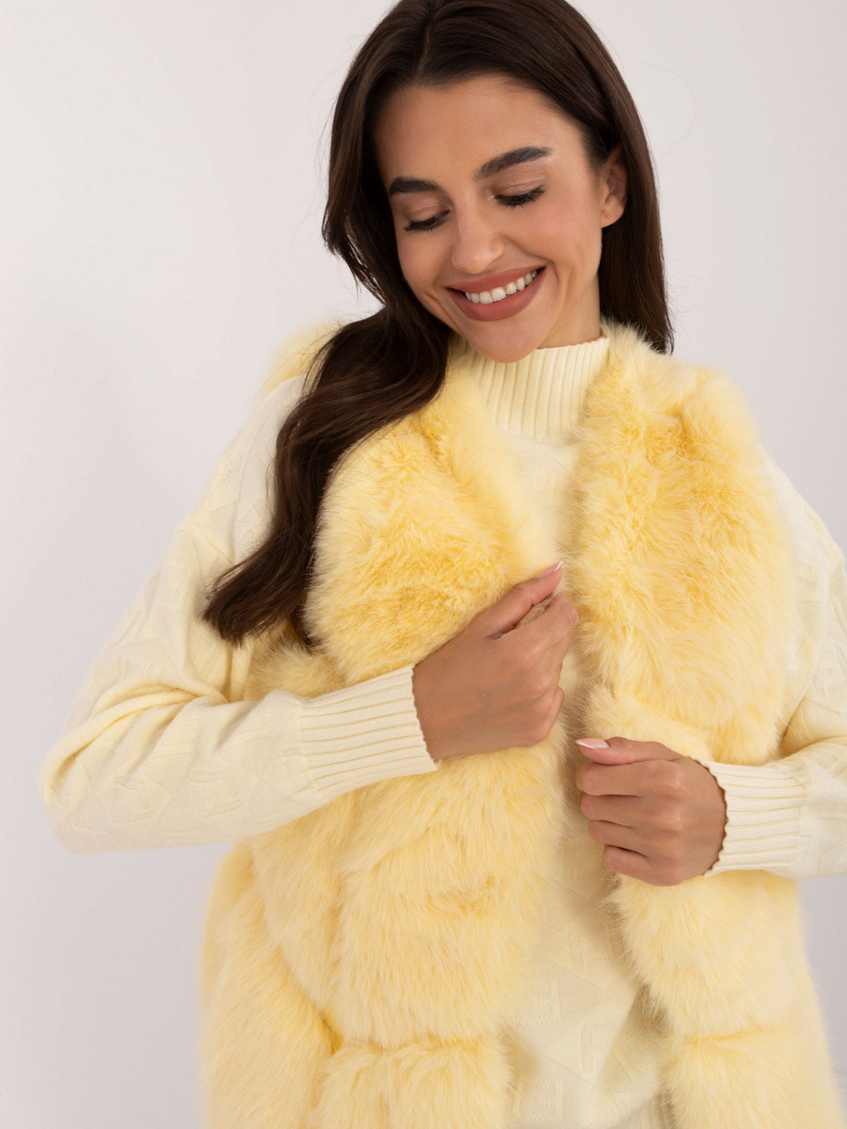 Vesta AT KZ 2375.00P svetložltá M/L