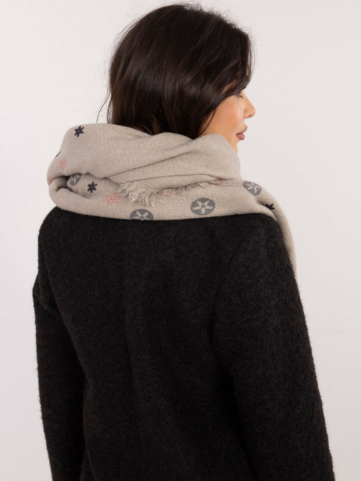 Šál AT SZ 23504.93P sivý jedna velikost