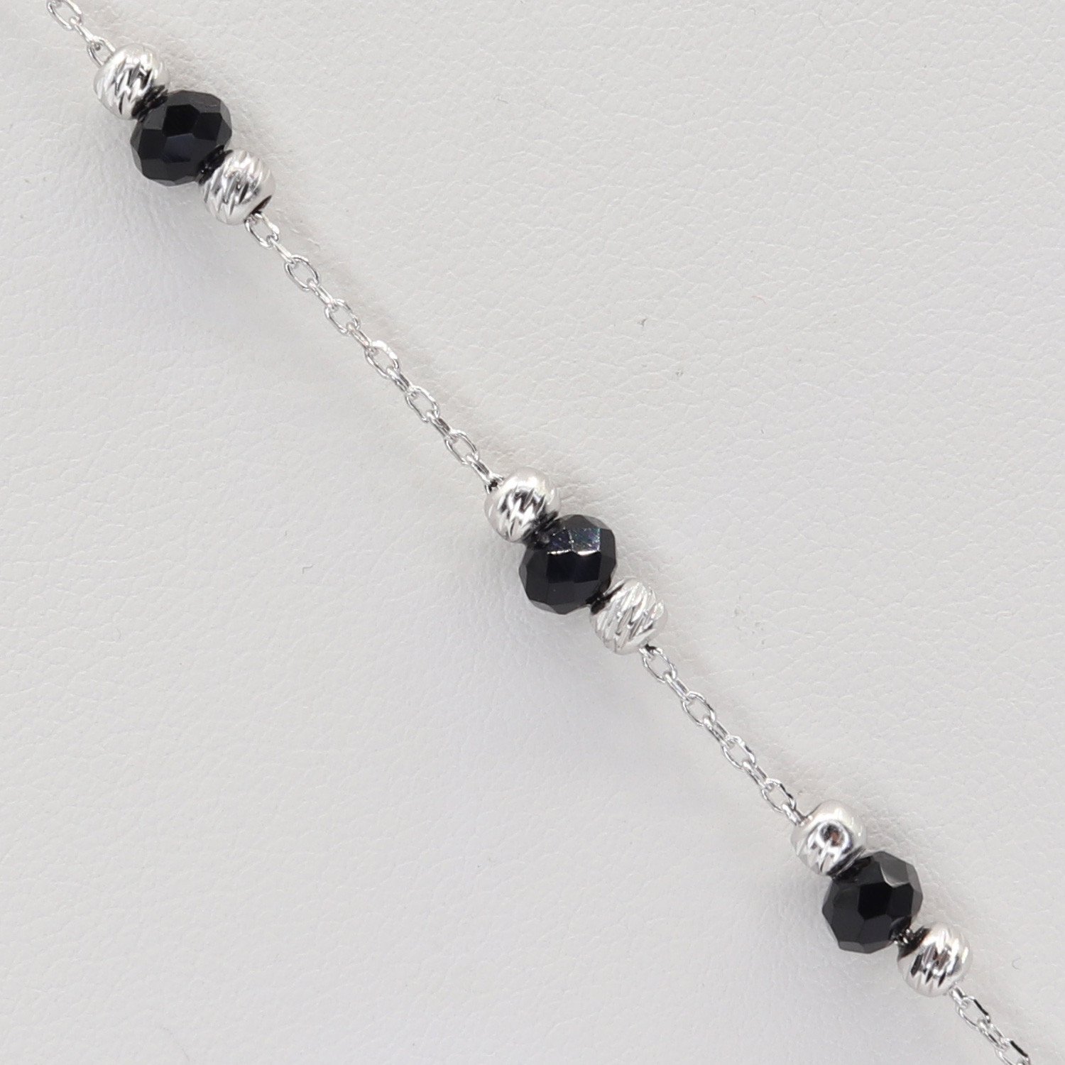 Strieborný náramok 112657