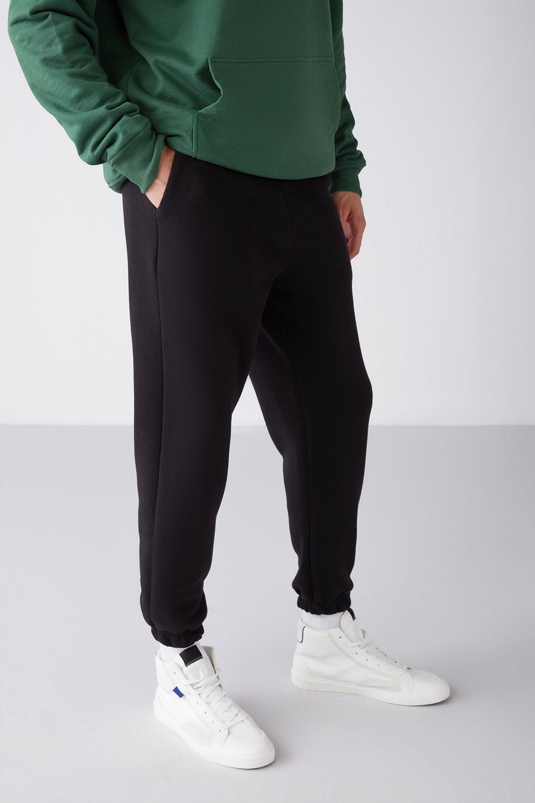 GRIMELANGE Inside Men's Regular Fit Soft Fabric Black Elastic Waist Sweatpant