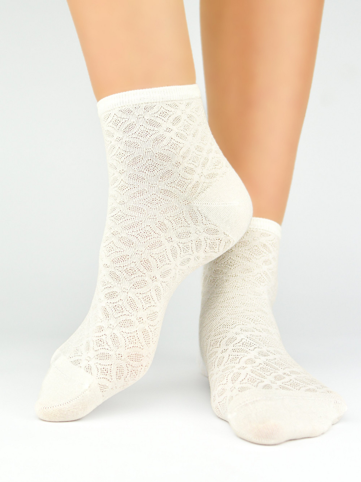 NOVITI Woman's Socks ST041-W-03