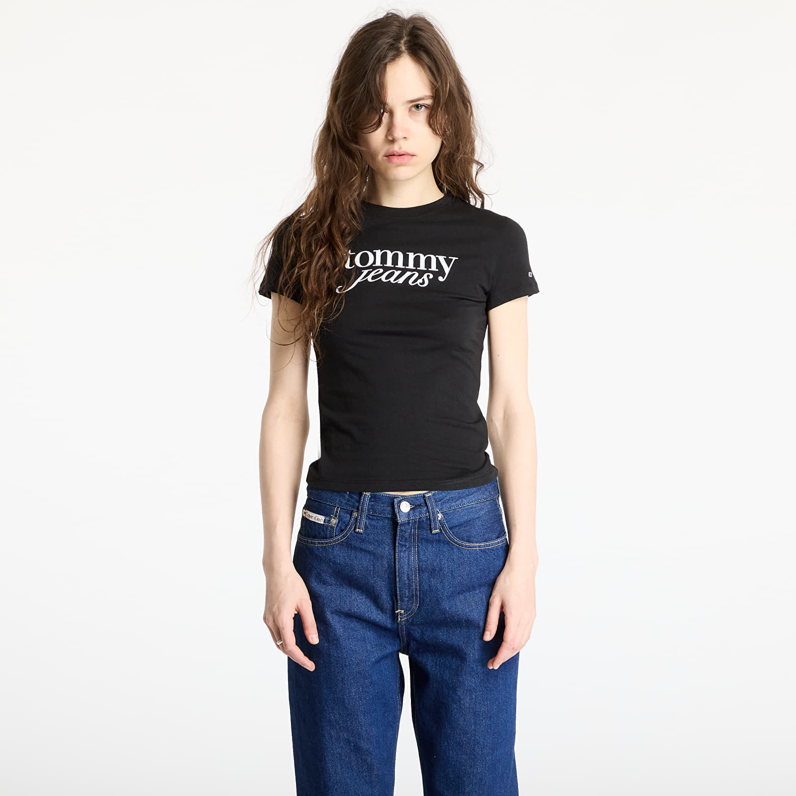 Tričko Tommy Jeans Slim Essential Tee Black M