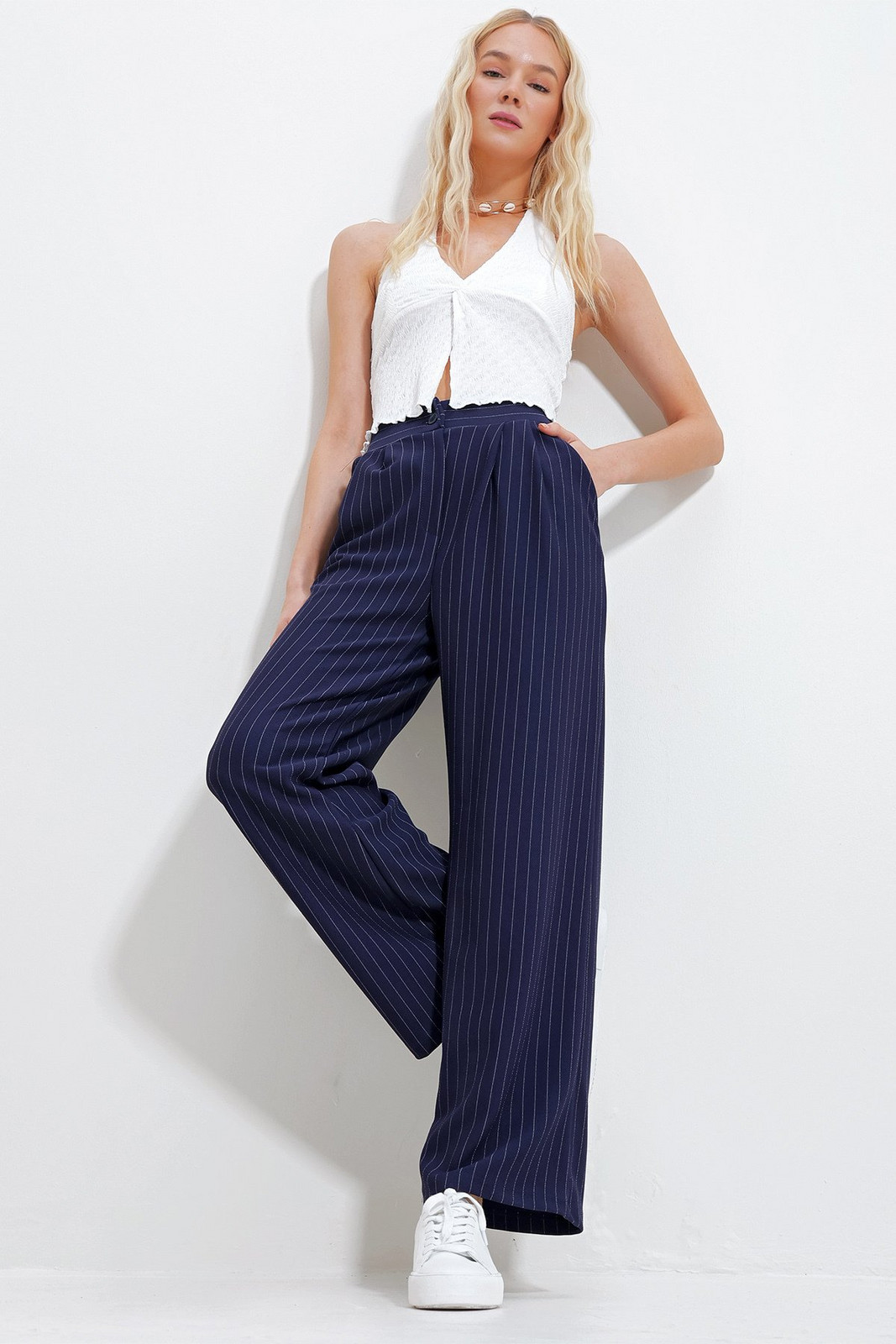 Trend Alaçatı Stili Women's Navy Blue Striped Double Pocket Palazzo Knitted Trousers