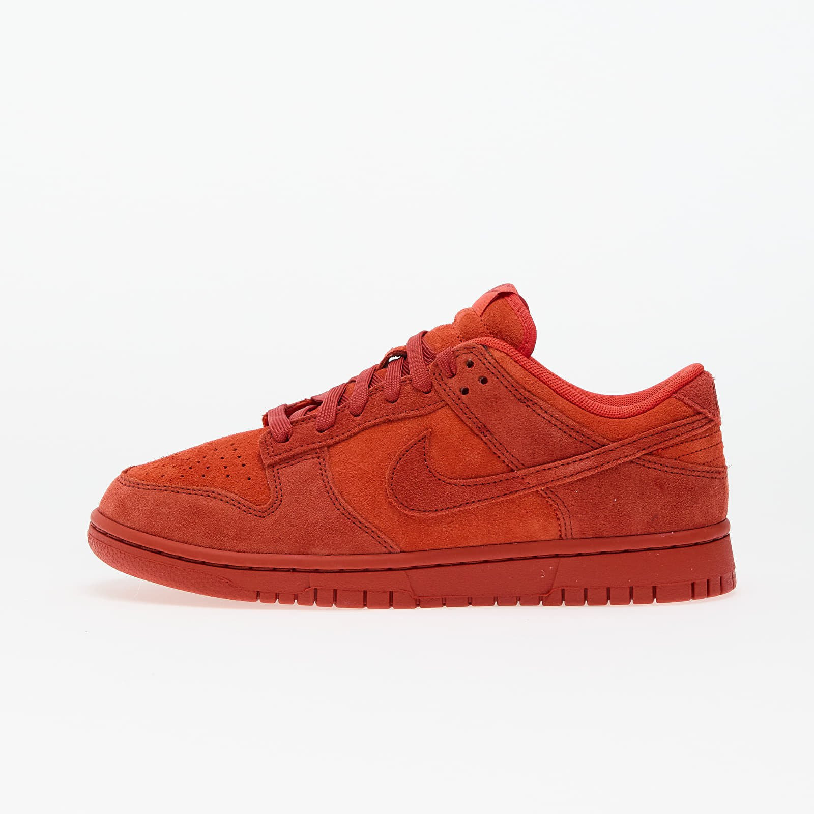 Tenisky Nike W Dunk Low Se Picante Red/ Dragon Red EUR 35.5
