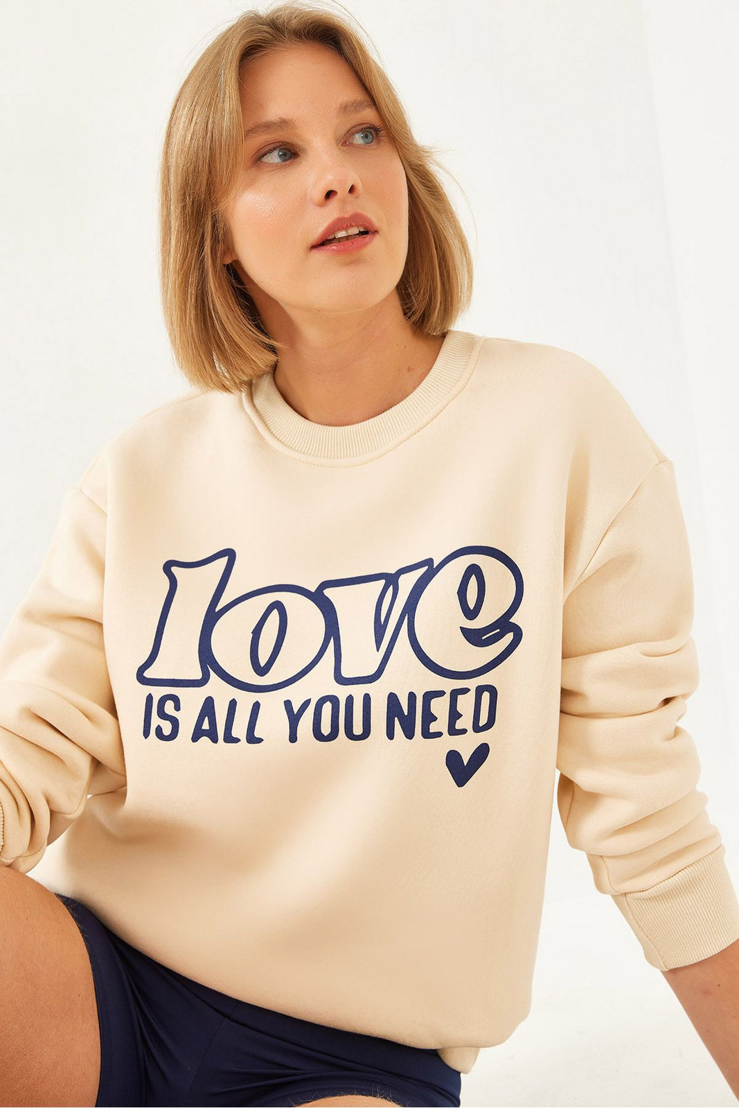 Bianco Lucci Women's Loose Cut Round Neck Sweatshirt MBHS022