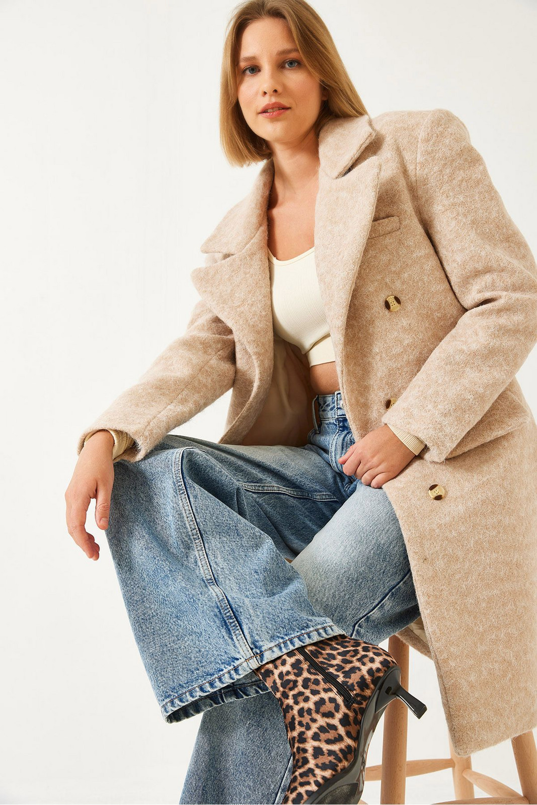 Bianco Lucci Women's Six Buttoned Pocket Stamp Coat