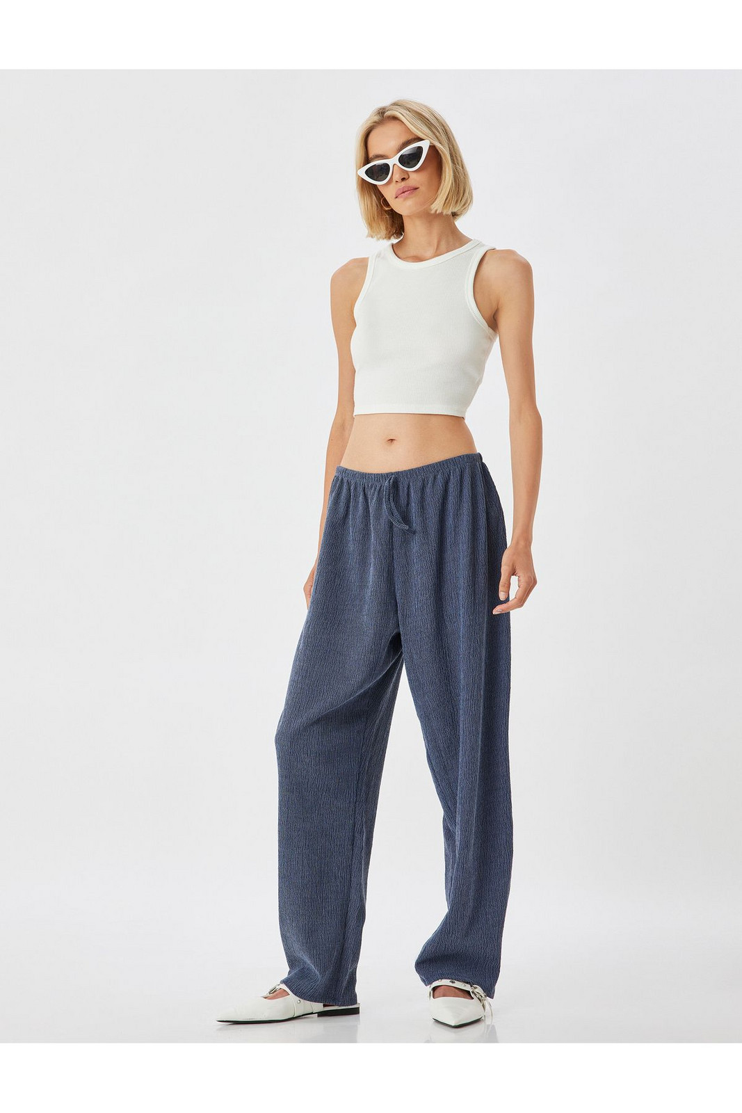 Koton Comfortable Fit Textured Waist Tied Trousers