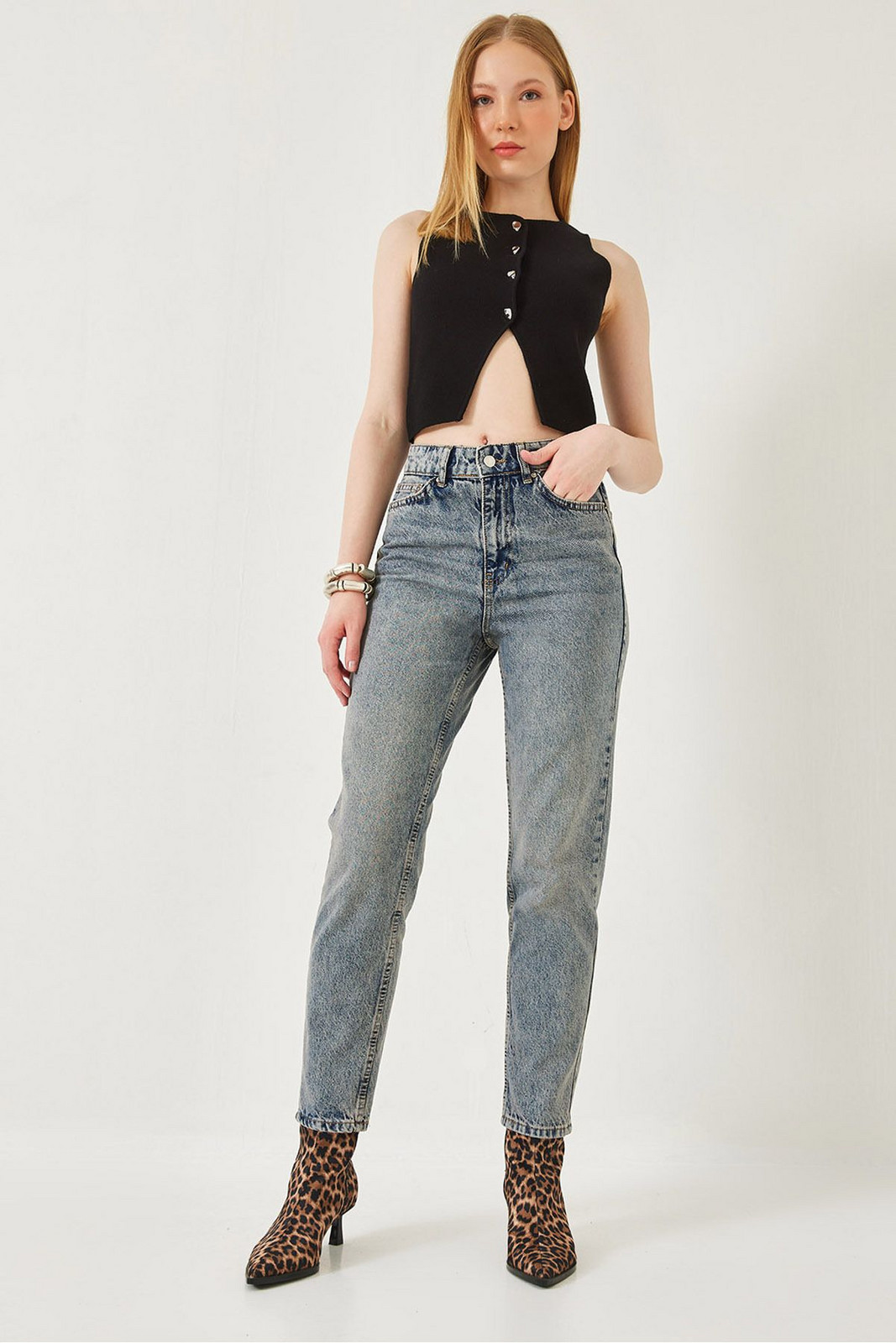 Bianco Lucci Women's Snow Wash Mom Jeans 1003-YKM