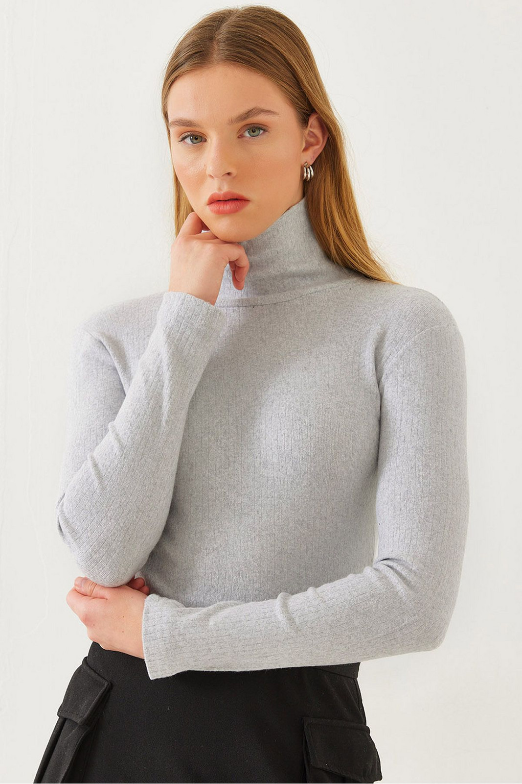 Bianco Lucci Women's Turtleneck Report Basic Blouse 0009
