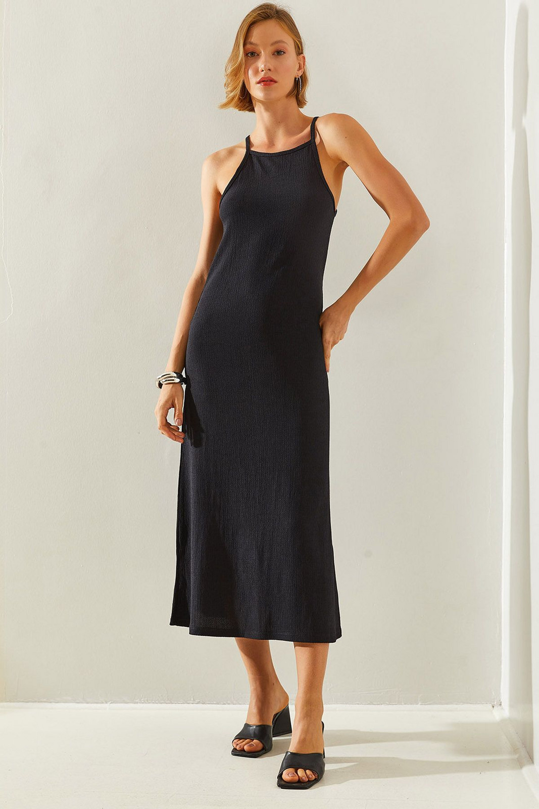 Bianco Lucci Women's Thin Strap Halter Neck Slit Crinkle 166 Dress