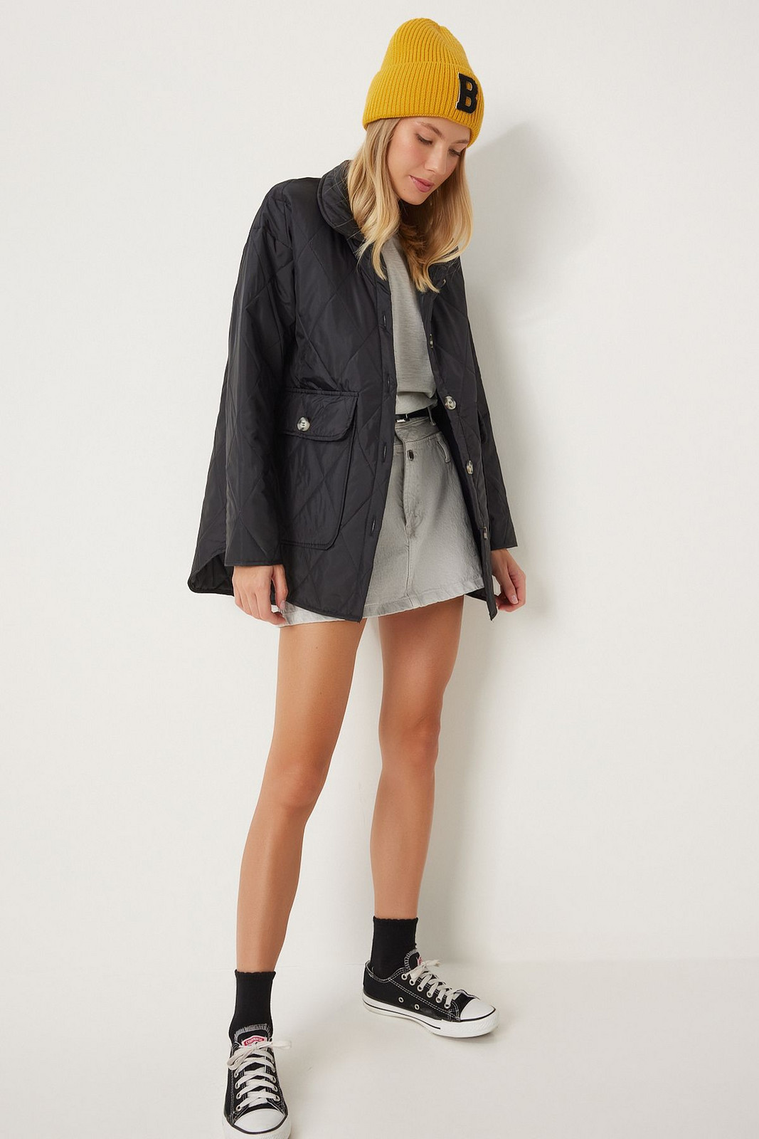 Happiness İstanbul Women's Black Pocket Oversize Quilted Coat