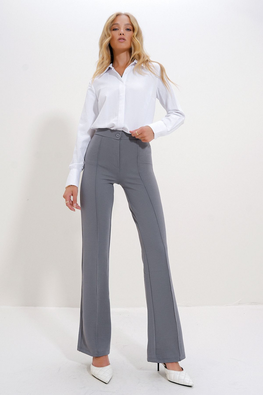 Trend Alaçatı Stili Women's Grey High Waist Front Grass Wide Leg Lycra Trousers