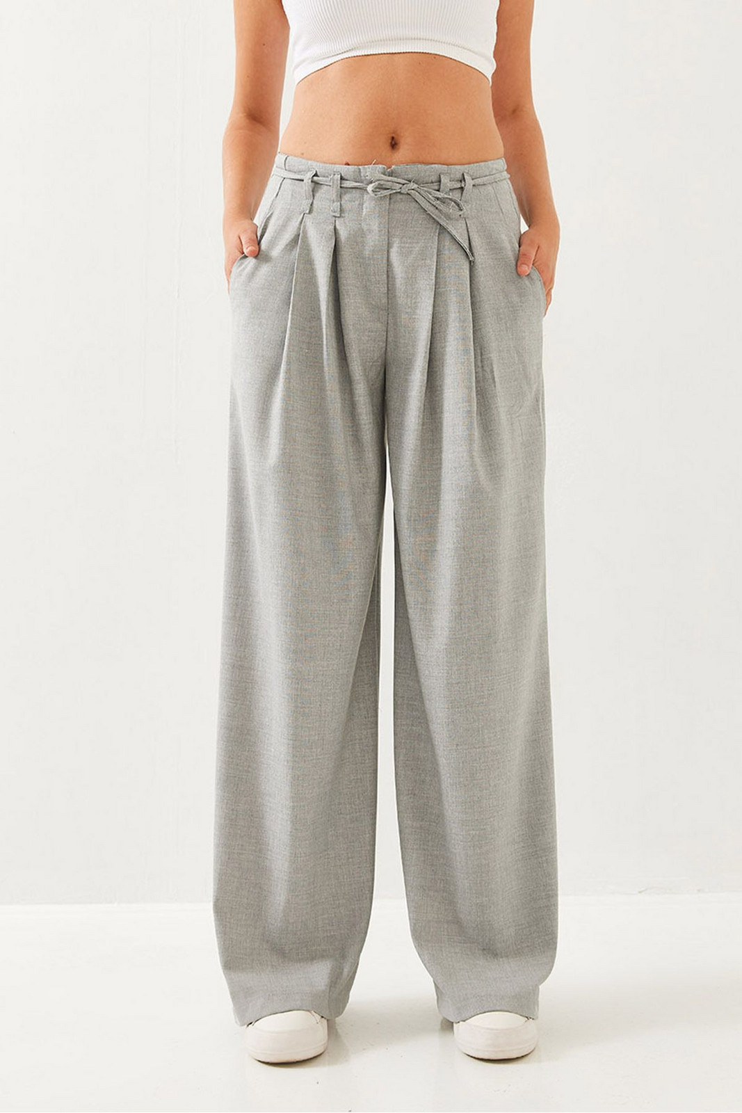 Bianco Lucci Women's Pleated Palazzo Pants